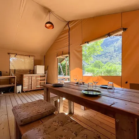 Tiendas Safari Chill-Outdoor Perarrua Exterior photo
